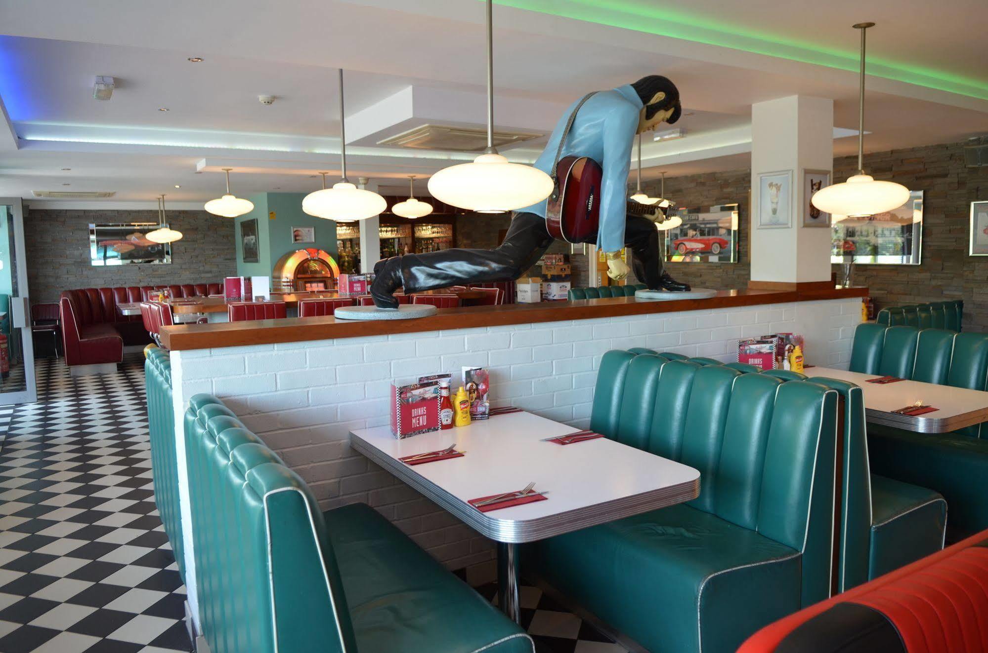 7Hotel Diner Halstead  Zewnętrze zdjęcie