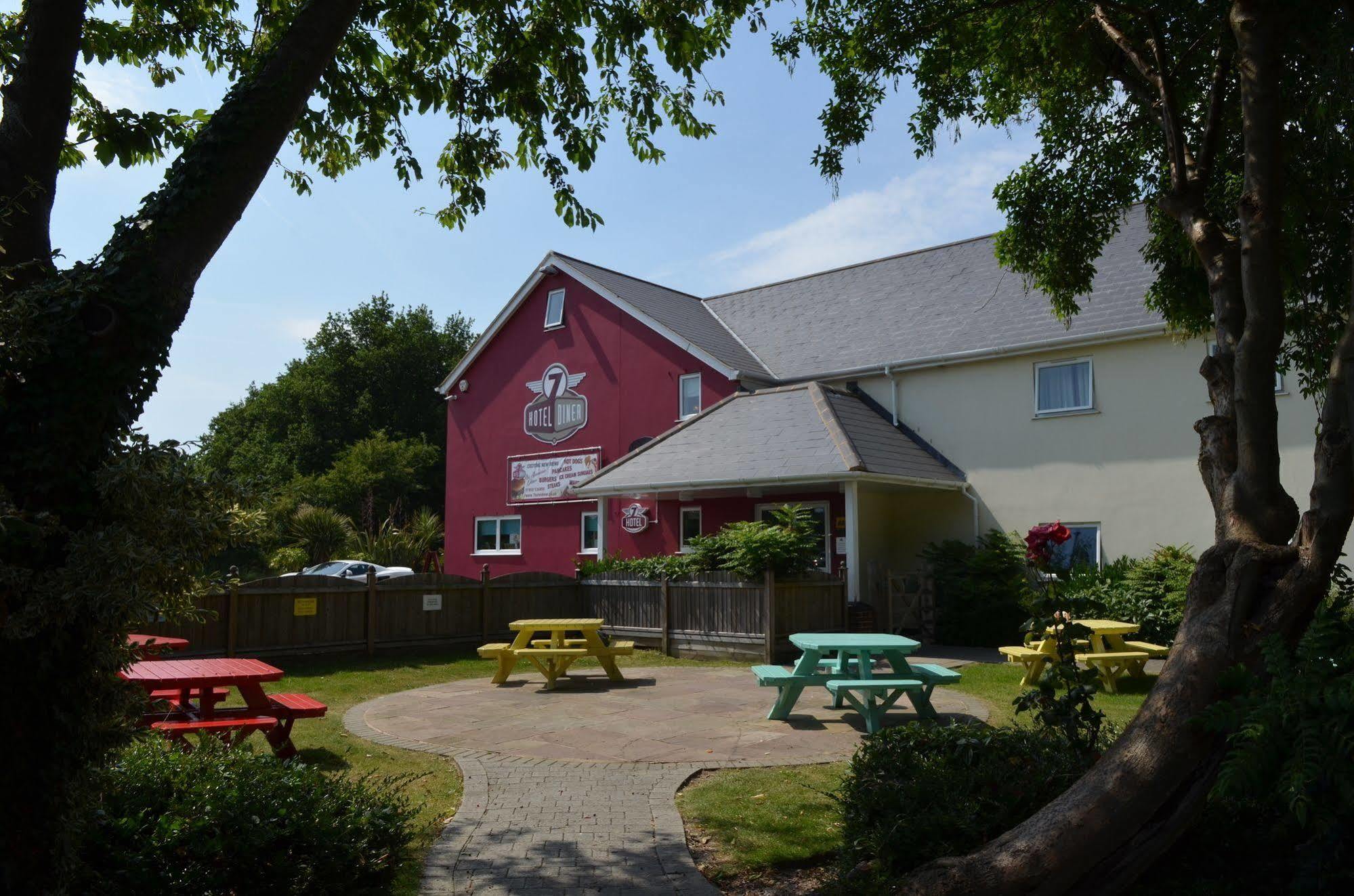 7Hotel Diner Halstead  Zewnętrze zdjęcie